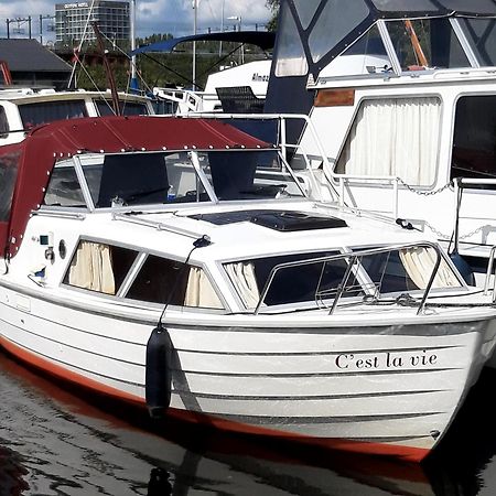 Motor Yacht Amazone Hotel Amsterdam Exterior photo
