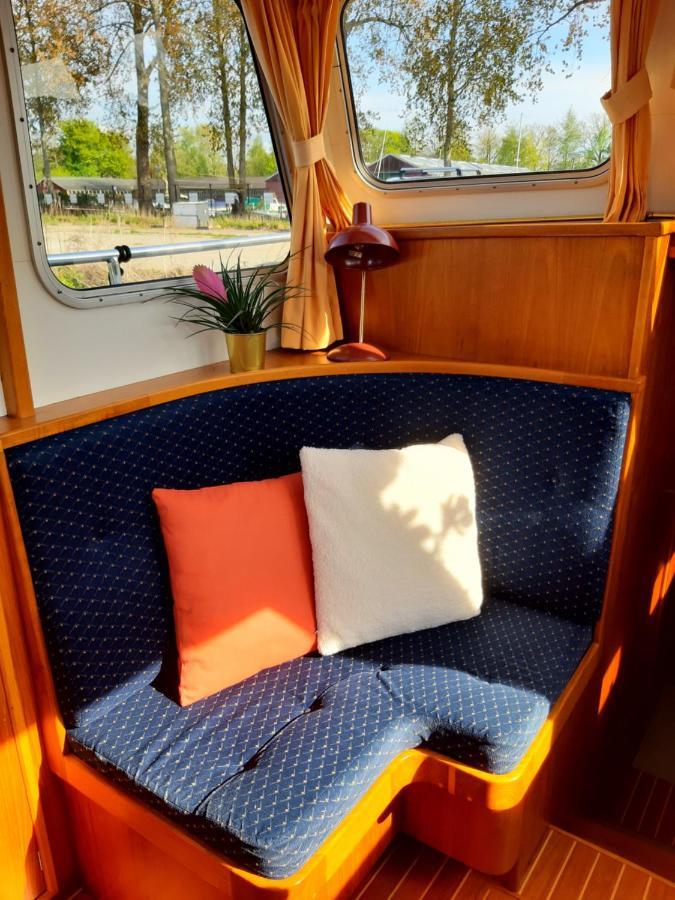 Motor Yacht Amazone Hotel Amsterdam Exterior photo