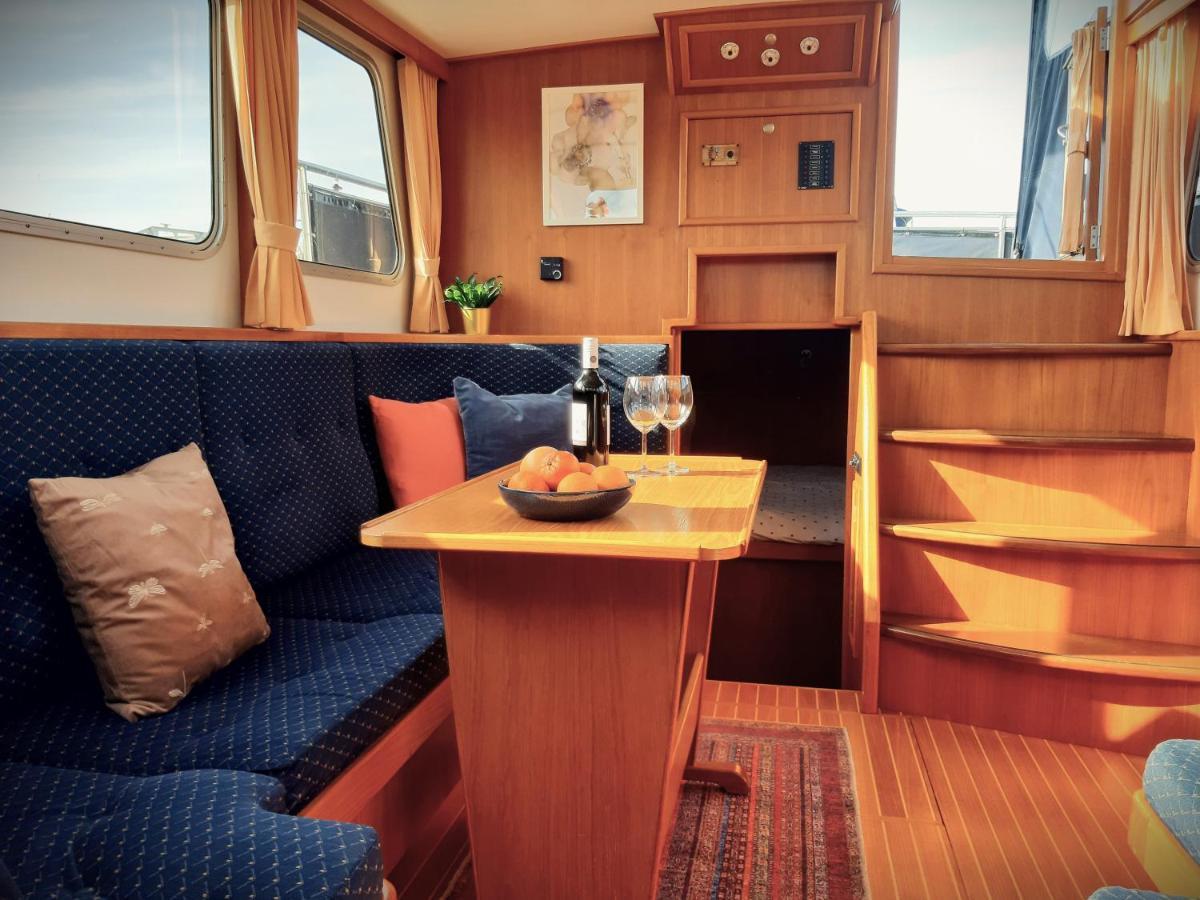 Motor Yacht Amazone Hotel Amsterdam Exterior photo