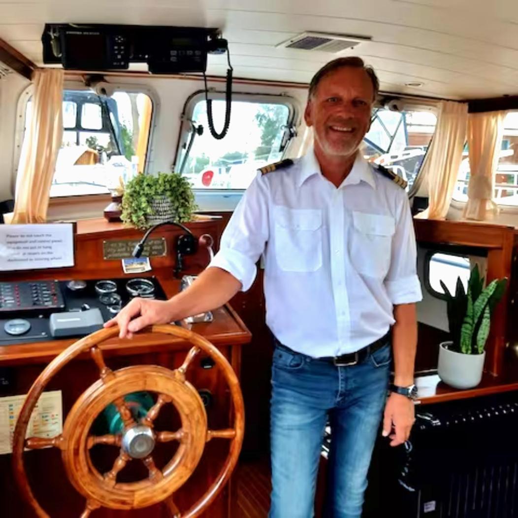 Motor Yacht Amazone Hotel Amsterdam Exterior photo