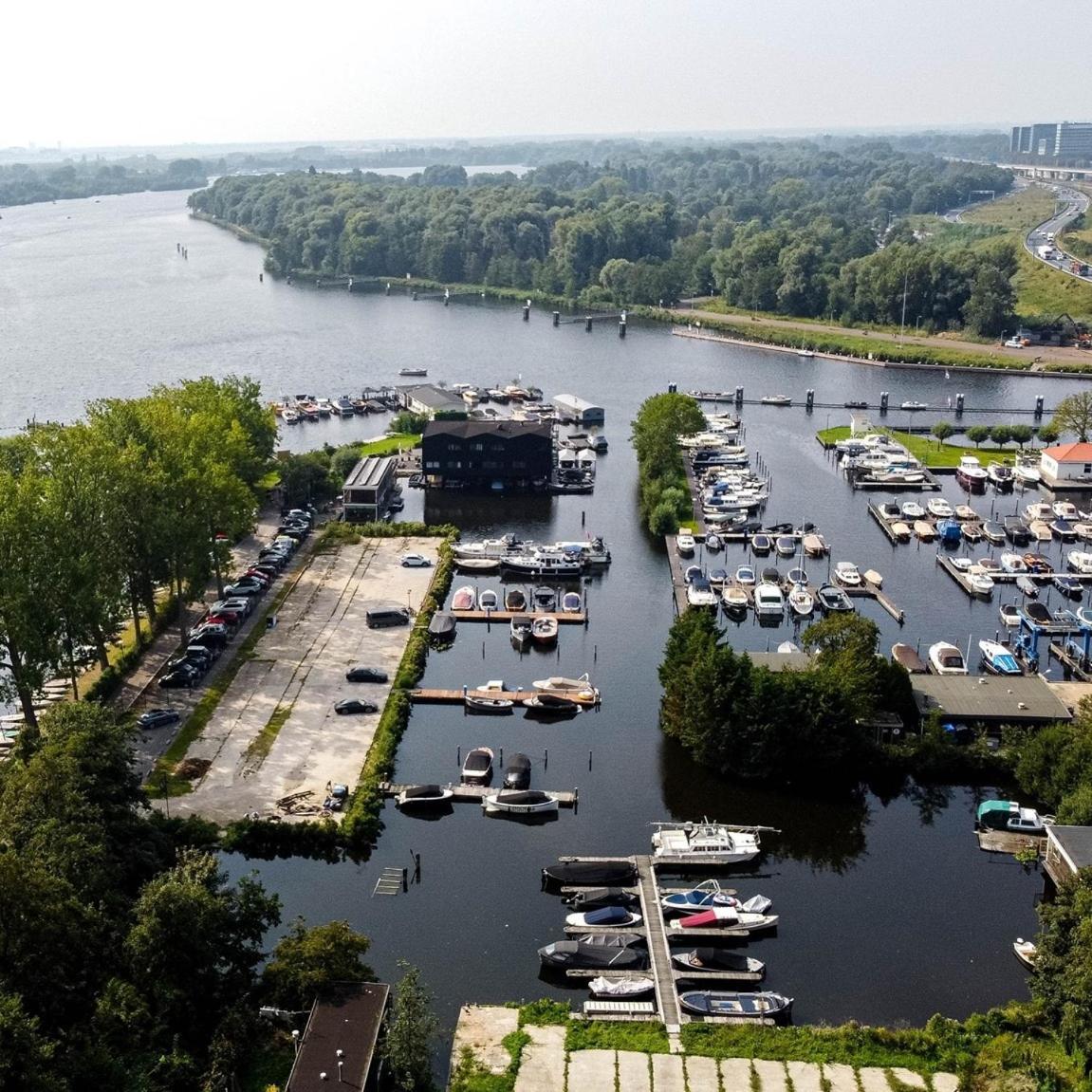 Motor Yacht Amazone Hotel Amsterdam Exterior photo